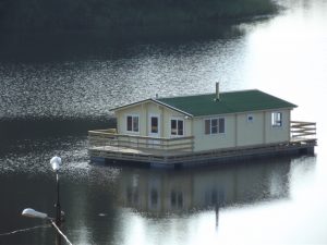 Плавучий дом Остров-90