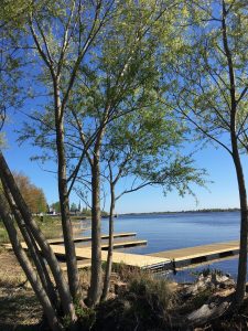 плавучий лодочный причал для рыбалки из понтонов