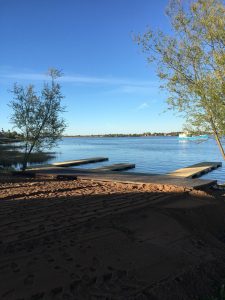 плавучий лодочный причал для рыбалки из понтонов