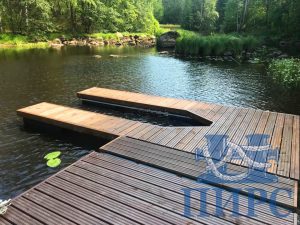 причал паук для байдарки на реке