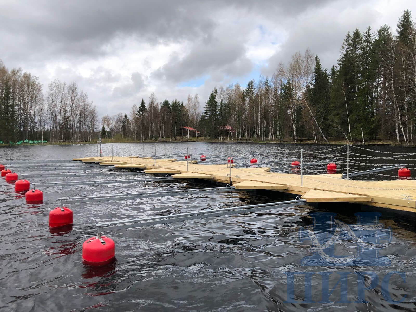 плавучий причал для лодок