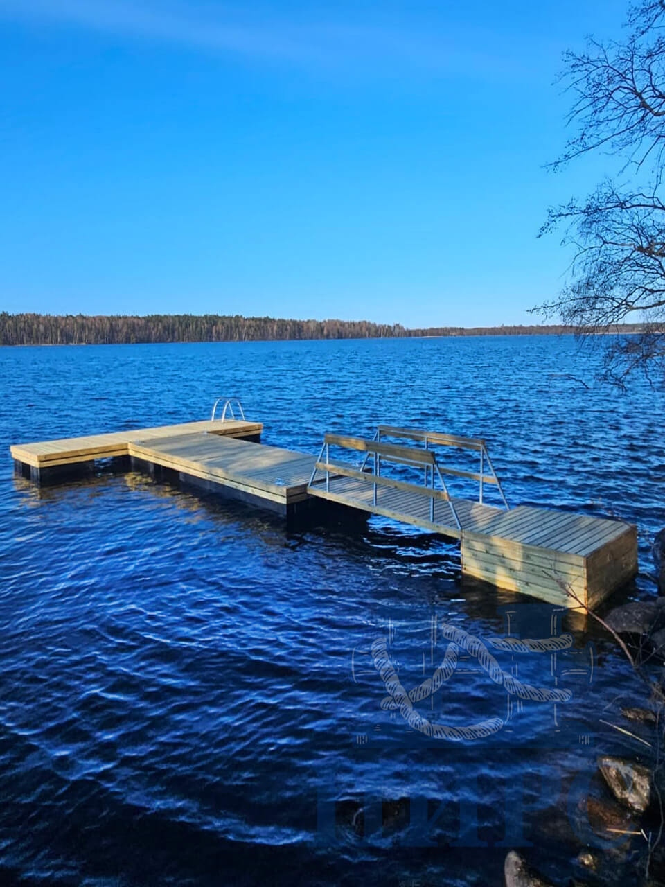 понтонный причал