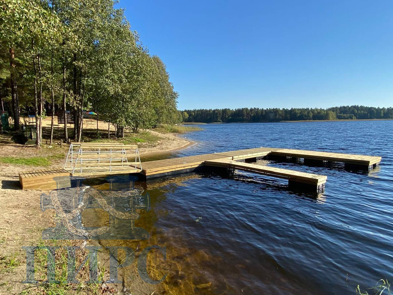 плавучий причал из понтона